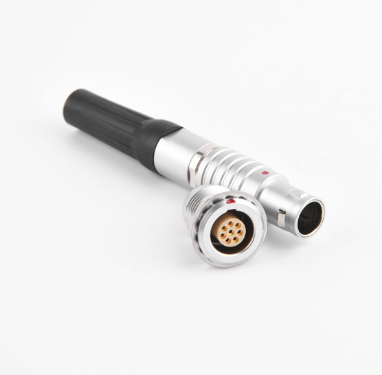航空連接器的尾部附件要擰多緊？